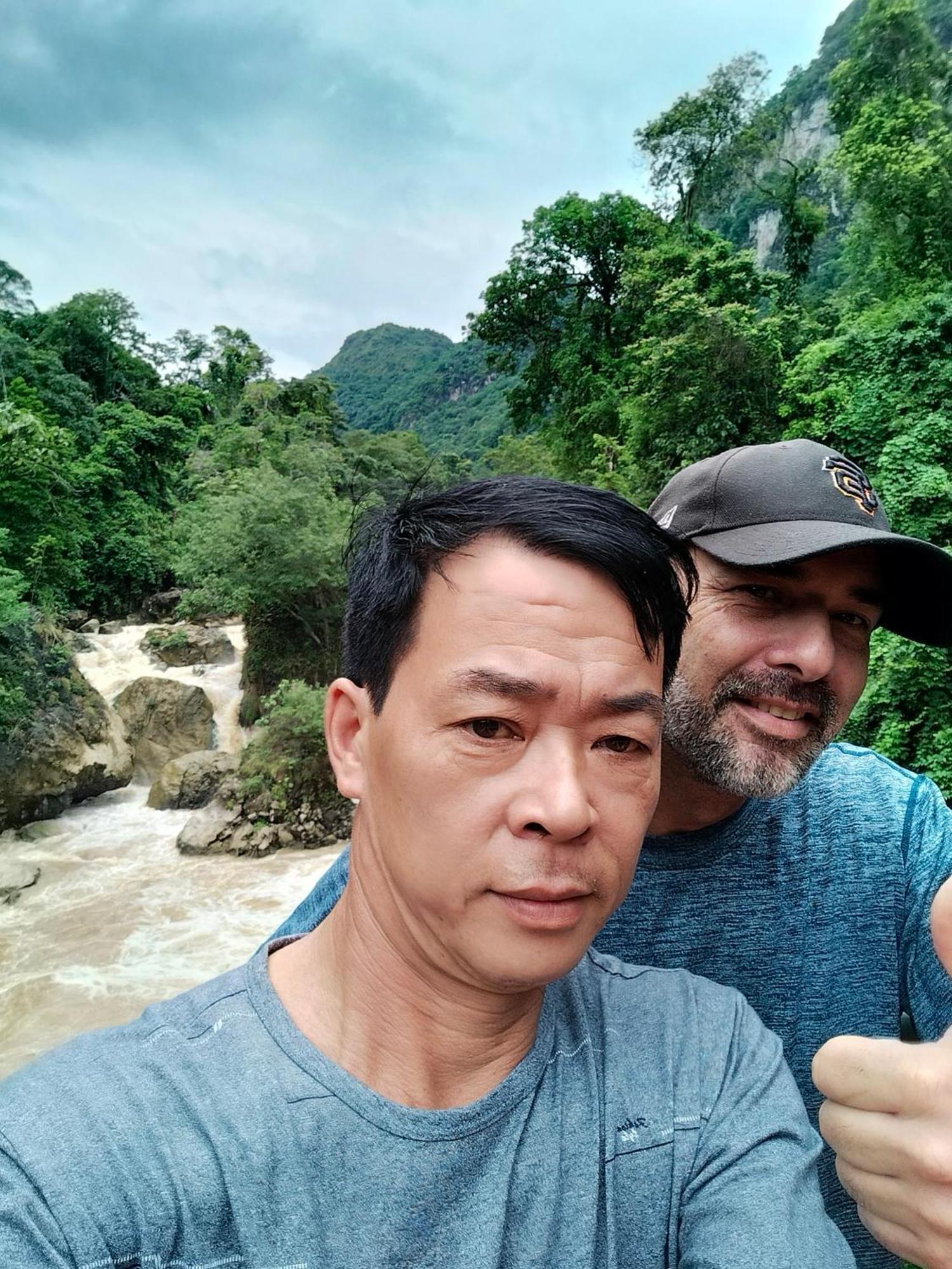 Tran Thuc Homestay-Ba Be Szoba fotó