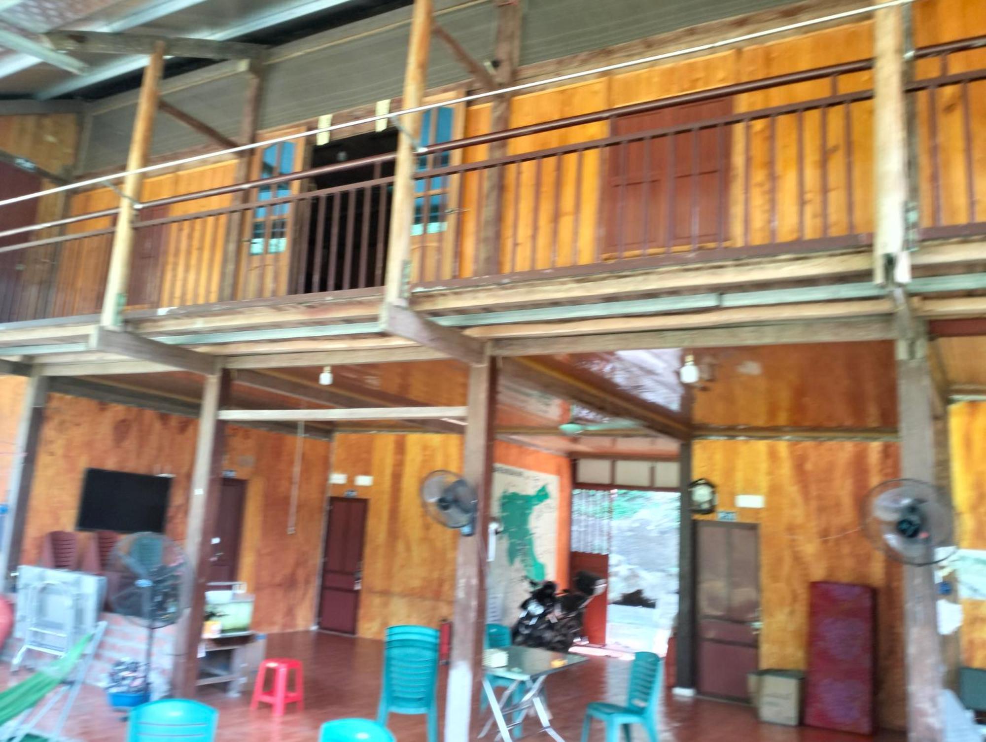 Tran Thuc Homestay-Ba Be Szoba fotó