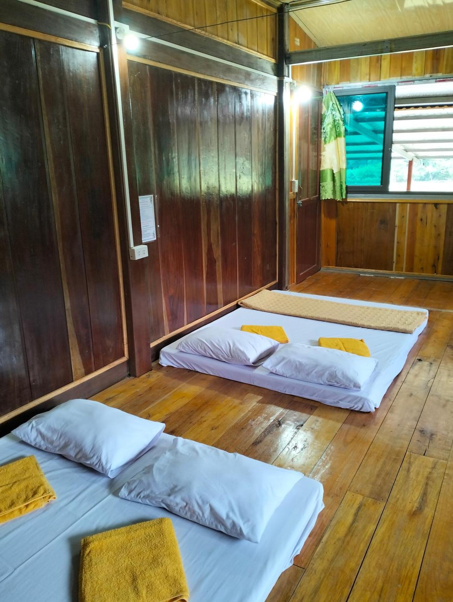 Tran Thuc Homestay-Ba Be Szoba fotó